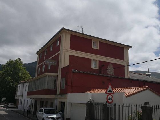 Foto 1 de Edifici en venda a Corvera de Toranzo de 1022 m²