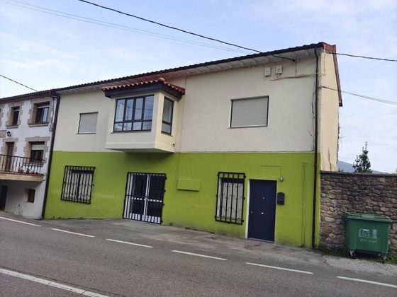 Foto 1 de Casa en venta en Corvera de Toranzo de 4 habitaciones con terraza y balcón