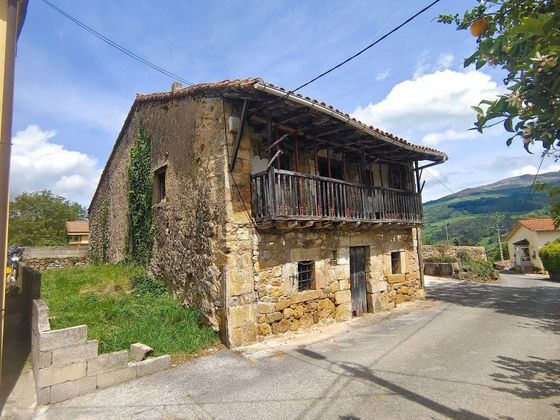 Foto 1 de Casa en venta en Corvera de Toranzo de 1 habitación y 246 m²