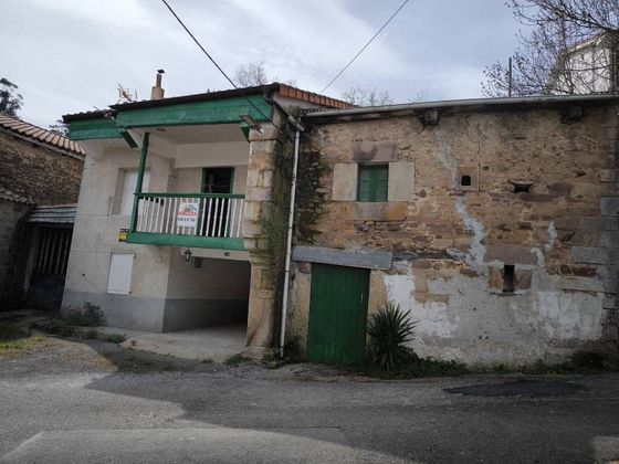 Foto 2 de Casa en venda a Santa María de Cayón de 3 habitacions amb jardí i balcó