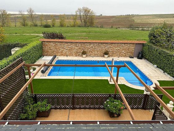 Foto 1 de Xalet en venda a Carranque de 5 habitacions amb terrassa i piscina