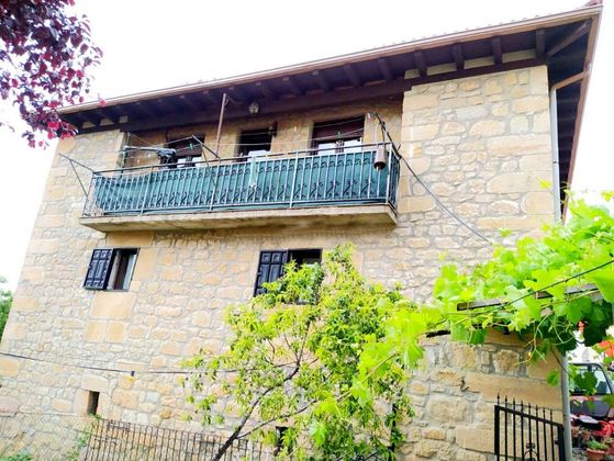 Foto 1 de Casa en venda a Valle de Tobalina de 4 habitacions amb terrassa i jardí