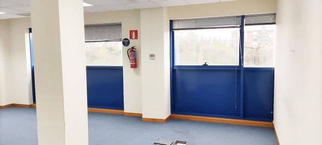 Foto 2 de Oficina en lloguer a Zona Artaza - Sarriena amb garatge i ascensor