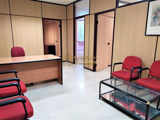 Foto 1 de Oficina en lloguer a San Pedro de Deusto-La Ribera amb calefacció i ascensor