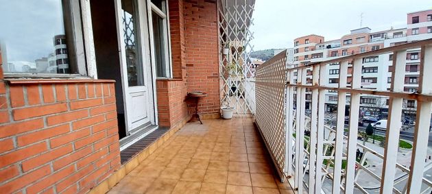 Foto 1 de Pis en venda a Indautxu de 3 habitacions amb terrassa i garatge