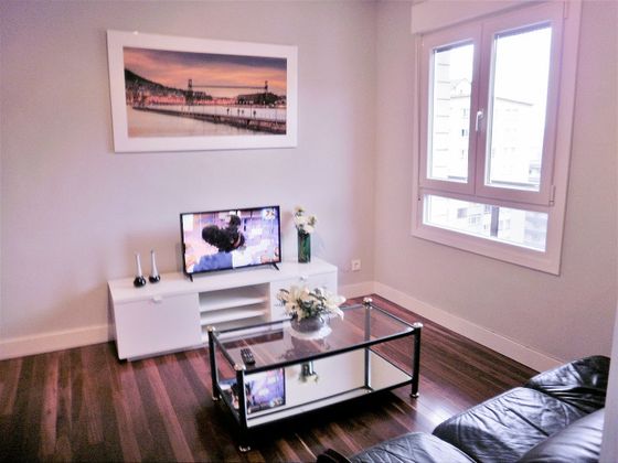 Foto 2 de Piso en alquiler en Zurbarán-Arabella de 3 habitaciones con terraza y muebles