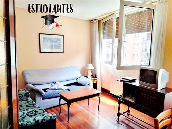 Foto 1 de Alquiler de piso en Ametzola de 4 habitaciones con terraza y muebles