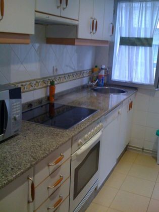 Foto 2 de Piso en venta en Centro - Ferrol de 2 habitaciones con calefacción