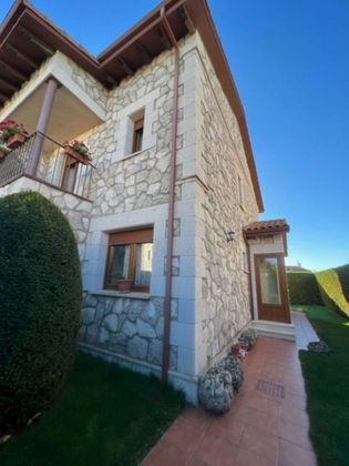 Foto 1 de Casa en venta en Carcedo de Burgos de 3 habitaciones con terraza y garaje