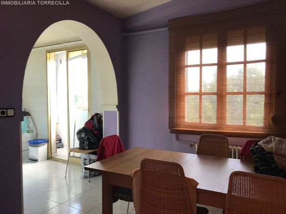 Foto 2 de Piso en venta en Delicias de 2 habitaciones con terraza y calefacción