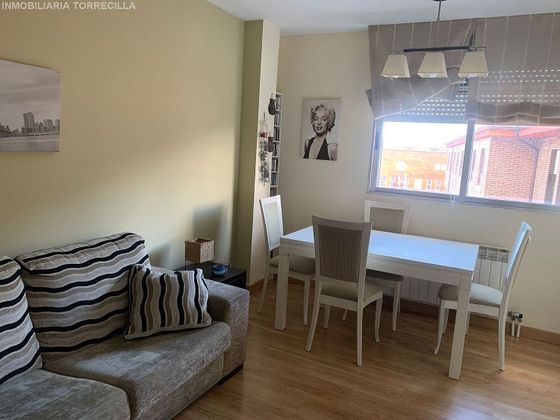 Foto 2 de Venta de piso en Santovenia de Pisuerga de 2 habitaciones con calefacción