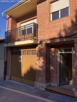 Foto 1 de Casa en venda a Simancas de 4 habitacions amb terrassa i balcó