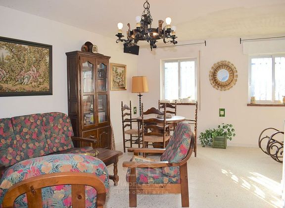 Foto 1 de Casa en venda a Palencia de Negrilla de 3 habitacions amb jardí