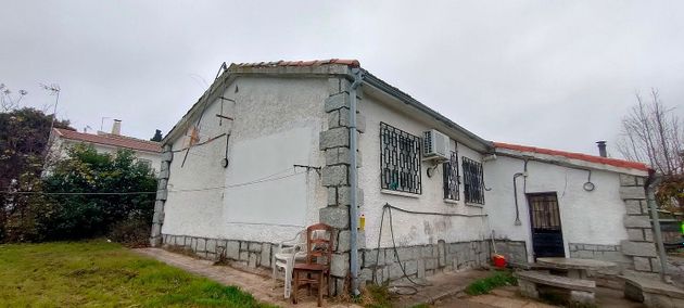 Foto 1 de Chalet en venta en Torrejón del Rey de 3 habitaciones con garaje y jardín