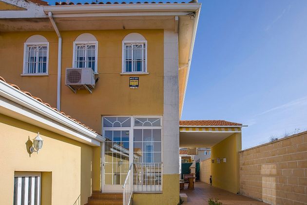 Foto 2 de Casa en venta en Torrejón del Rey de 3 habitaciones con terraza y garaje