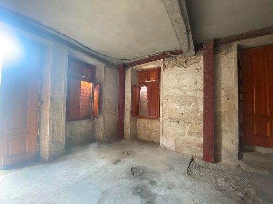 Foto 1 de Venta de piso en Casco Vello de 1 habitación y 52 m²