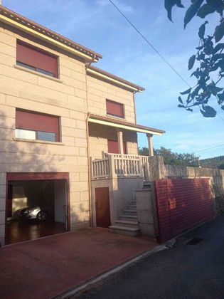 Foto 2 de Chalet en venta en Salceda de Caselas de 4 habitaciones con terraza y calefacción