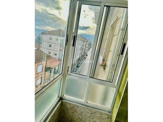 Foto 2 de Venta de piso en A Carballeira de 3 habitaciones con balcón