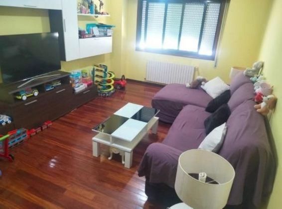 Foto 2 de Pis en venda a Casco Viejo de 3 habitacions amb terrassa i calefacció