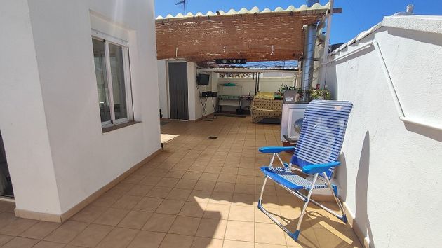 Foto 2 de Chalet en venta en Valdepeñas de 3 habitaciones con terraza y garaje