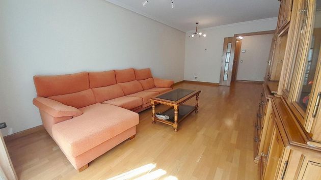 Foto 2 de Venta de piso en Girón - Villa del Prado de 3 habitaciones con garaje y calefacción