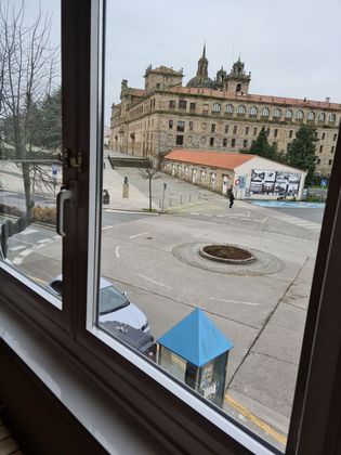 Foto 2 de Xalet en venda a plaza Campo de la Compañia de 9 habitacions amb terrassa