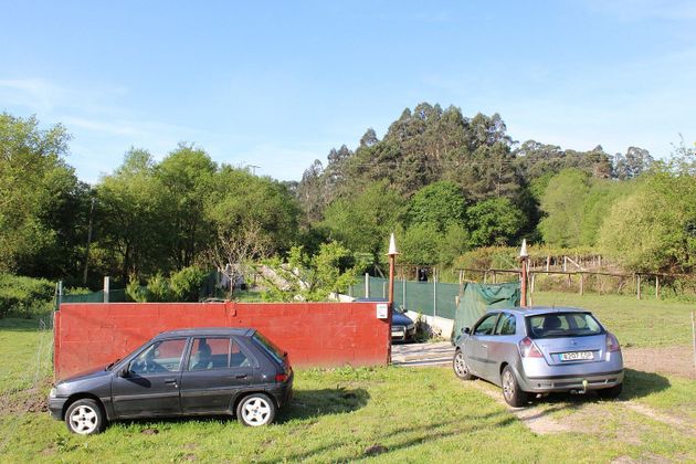 Foto 1 de Venta de terreno en calle Fragamoreira de 403 m²