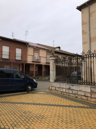Foto 2 de Casa en venda a Villamañán de 5 habitacions i 320 m²
