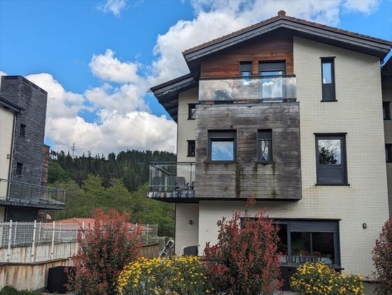 Foto 1 de Casa adossada en venda a Fruiz de 4 habitacions amb terrassa i garatge