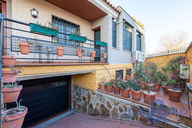 Foto 1 de Casa adossada en venda a Centro - Corte Inglés de 7 habitacions amb terrassa i piscina