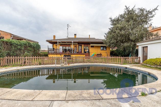 Foto 1 de Chalet en venta en San Román de los Montes de 3 habitaciones con terraza y piscina