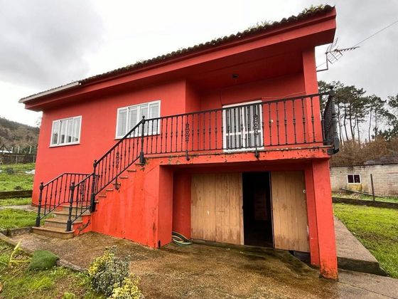 Foto 1 de Venta de casa en calle Pirillueiro de 3 habitaciones con garaje y jardín