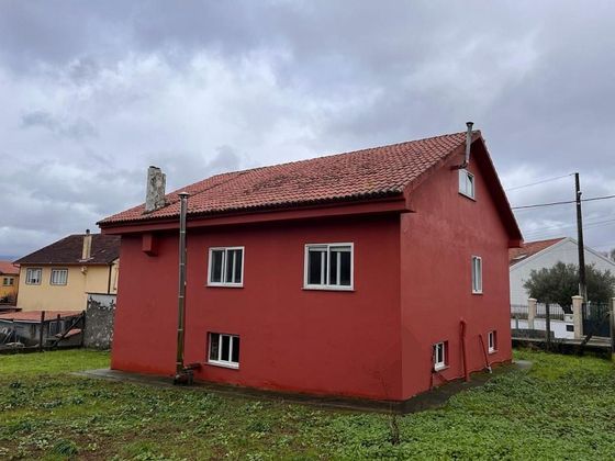 Foto 2 de Casa en venda a calle Pirillueiro de 3 habitacions amb garatge i jardí