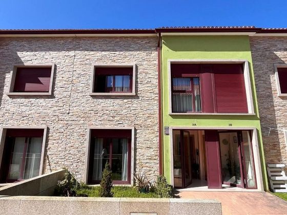 Foto 1 de Casa adossada en venda a Porto do Son de 3 habitacions amb terrassa i garatge