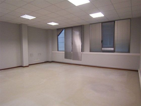 Foto 1 de Oficina en venda a plaza Iribar amb garatge i ascensor