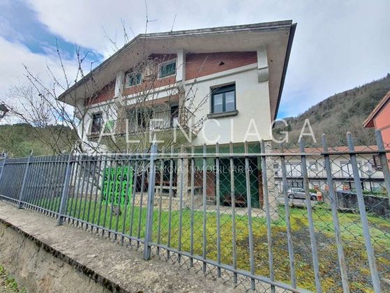 Foto 1 de Casa en venda a Ataun de 3 habitacions amb garatge i balcó
