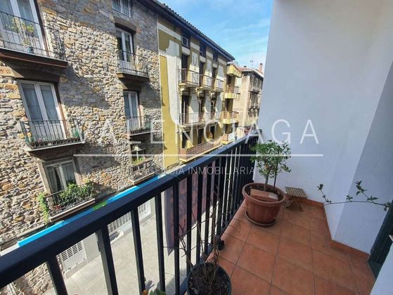 Foto 1 de Pis en venda a calle Kale Nagusia de 4 habitacions amb terrassa i balcó