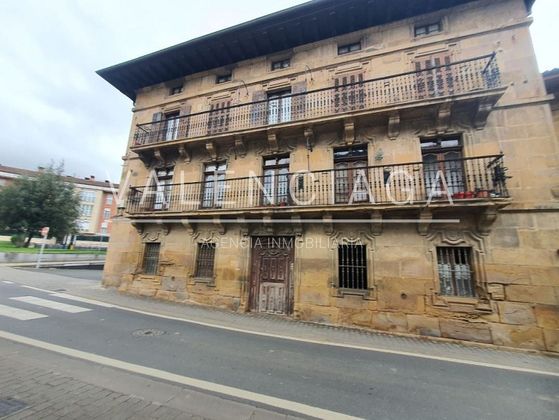 Foto 2 de Pis en venda a calle Juan Telleria de 3 habitacions amb balcó i calefacció