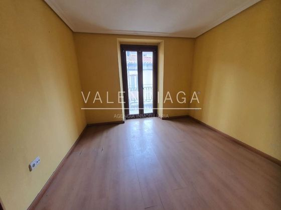 Foto 2 de Piso en venta en Ordizia de 2 habitaciones con balcón