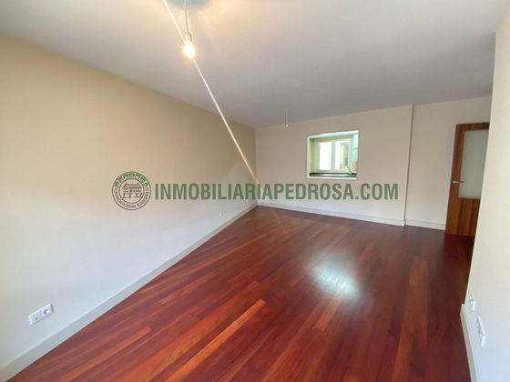 Foto 2 de Pis en venda a Zona Fernández Ladreda de 2 habitacions amb terrassa i garatge