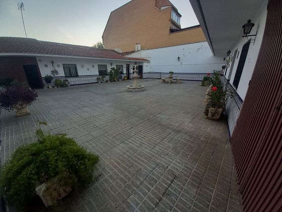 Foto 1 de Chalet en venta en calle Esperanza de 4 habitaciones con terraza y jardín