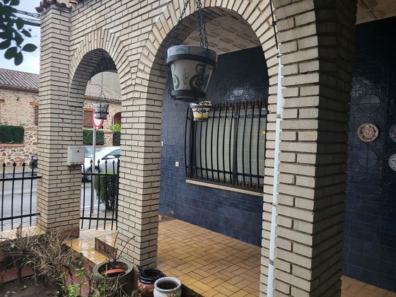 Foto 1 de Xalet en venda a carretera De Navalpino de 4 habitacions amb terrassa i jardí