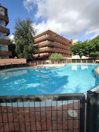 Foto 1 de Piso en venta en calle Barcelona de 4 habitaciones con terraza y piscina