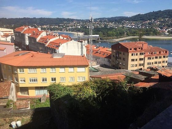Foto 1 de Venta de casa adosada en calle Porto de Arriba de 5 habitaciones con balcón