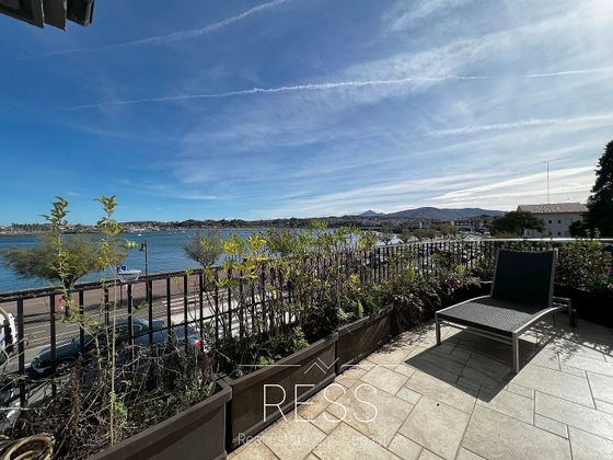 Foto 1 de Casa en venda a Hondarribia de 3 habitacions amb terrassa i jardí