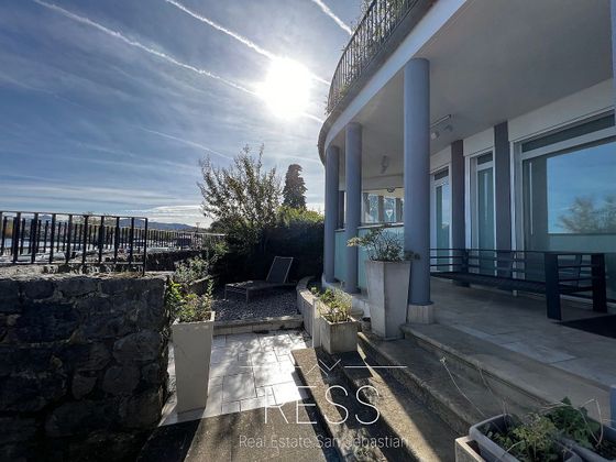 Foto 2 de Casa en venda a Hondarribia de 3 habitacions amb terrassa i jardí