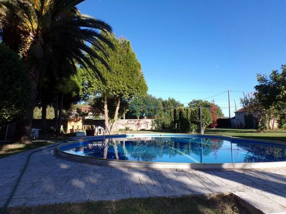 Foto 2 de Chalet en venta en San Cibrao das Viñas de 6 habitaciones con terraza y piscina