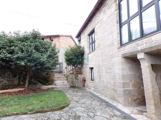 Foto 2 de Casa en venda a Pereiro de Aguiar (O) de 6 habitacions amb piscina i jardí