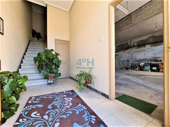 Foto 2 de Casa adossada en venda a Vilar de Barrio de 5 habitacions amb terrassa i garatge