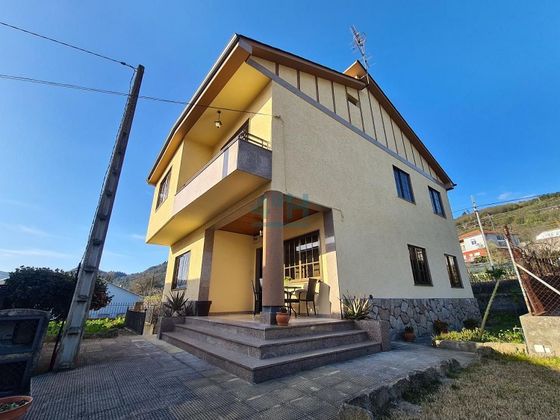 Foto 1 de Xalet en venda a Barbadás de 4 habitacions amb terrassa i garatge
